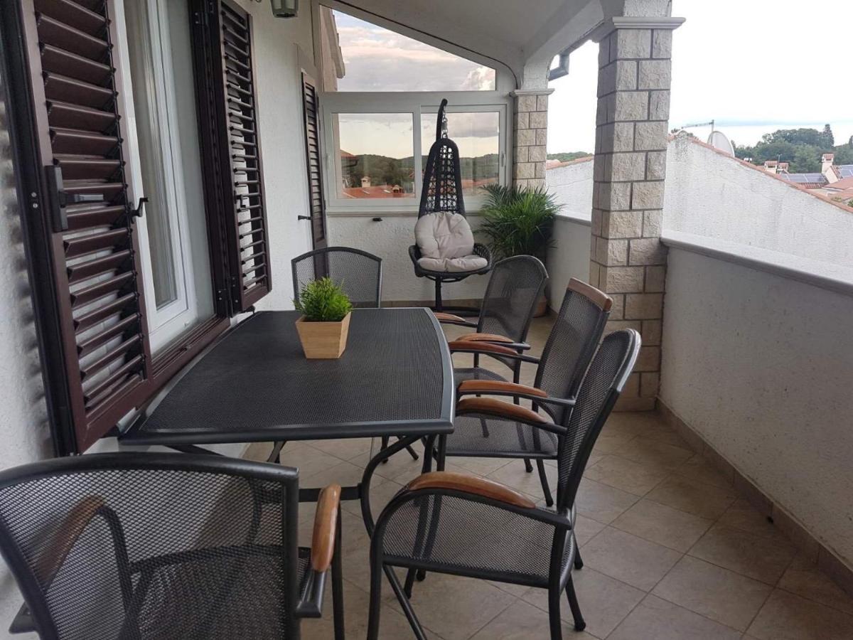 Apartment Samanta Sunny بوريتش المظهر الخارجي الصورة